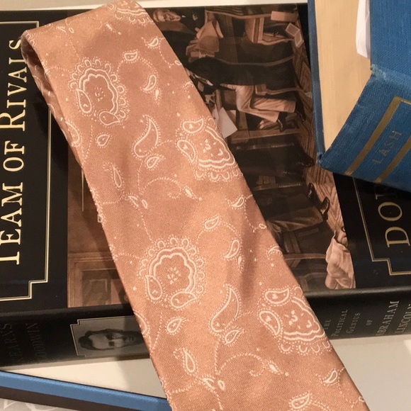 Silk Tie - Picture 5 of 11